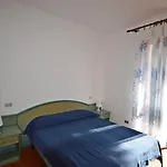 Casavacanze Zeus * مارتْشانا مارينا